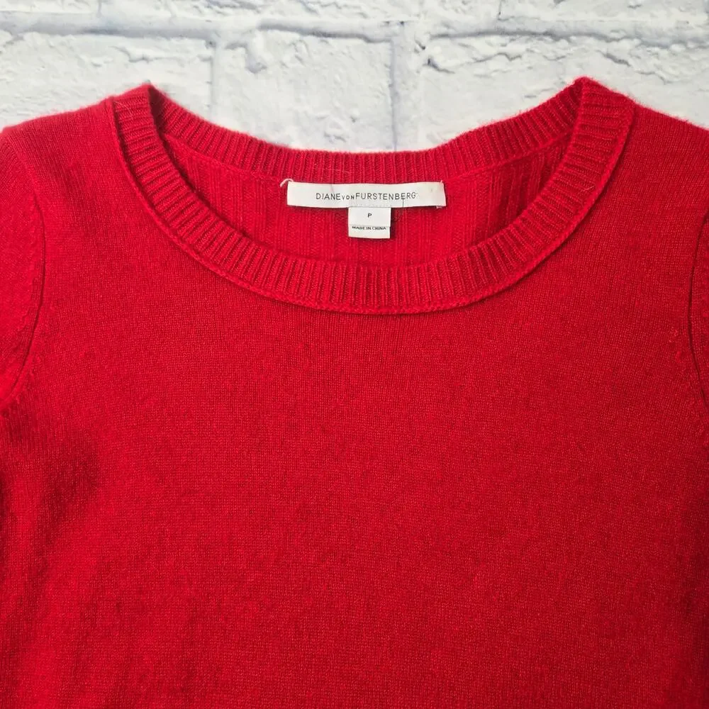 Diane Von Furstenberg Red Cashmere Sweater Holiday Scoop Neck size Petite 0-2
